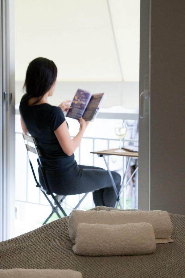 Walk To Markets From A Cozy Studio By Cielo Homes เอเธนส์ ภายนอก รูปภาพ